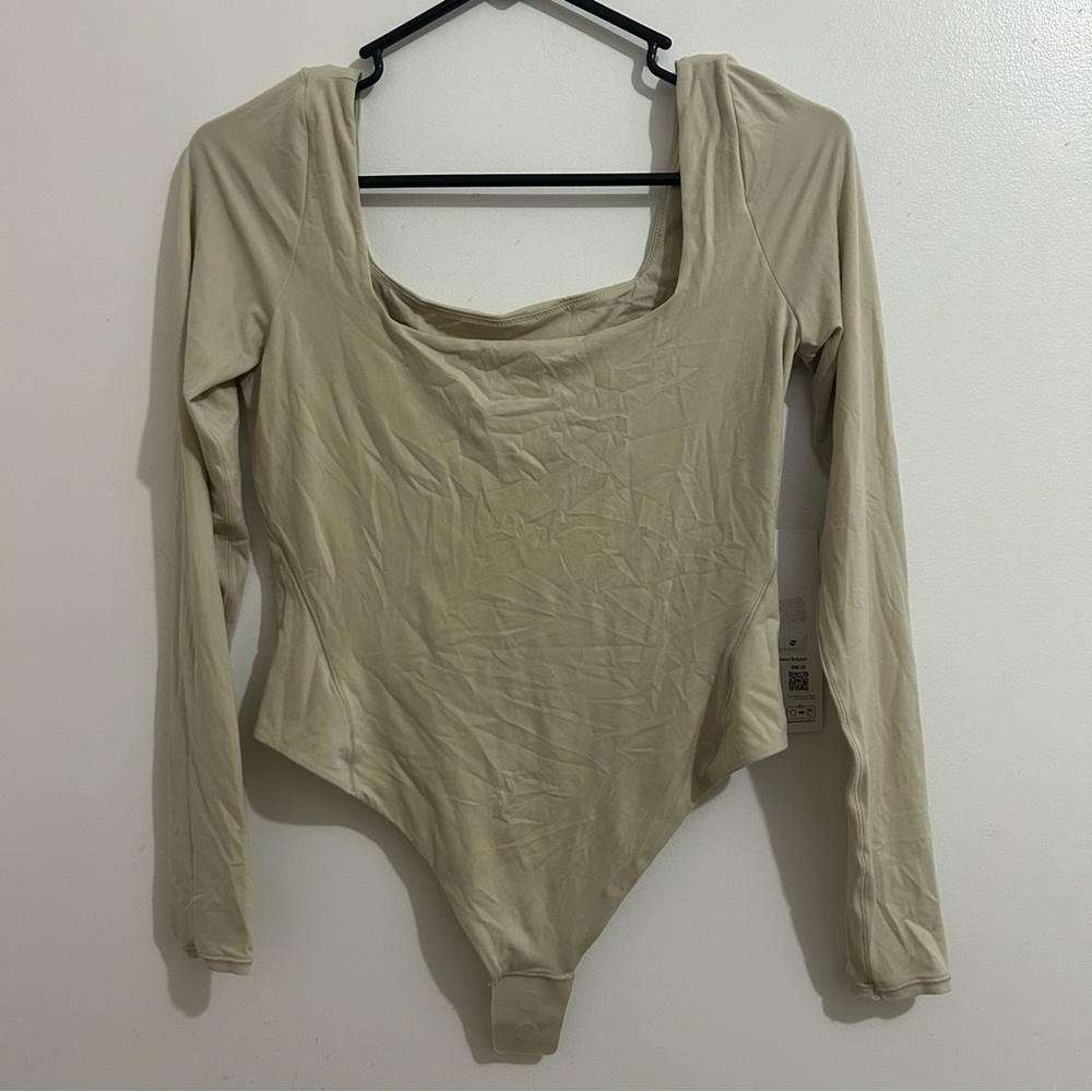 Lululemon Nulu Square Neck Long Sleeve Bodysuit Thong Cut NWT Size Medium (MOVT)